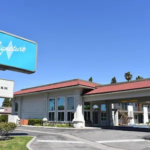 https://days-inn-anaheim-maingate.topanaheimhotels.com